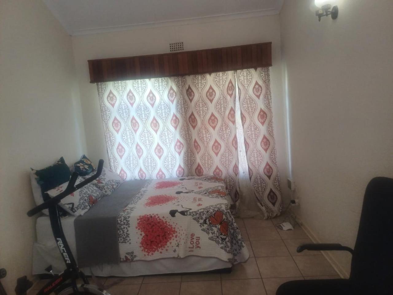 Kempton Park Lodge Birch Acres Kempton Park Esterno foto