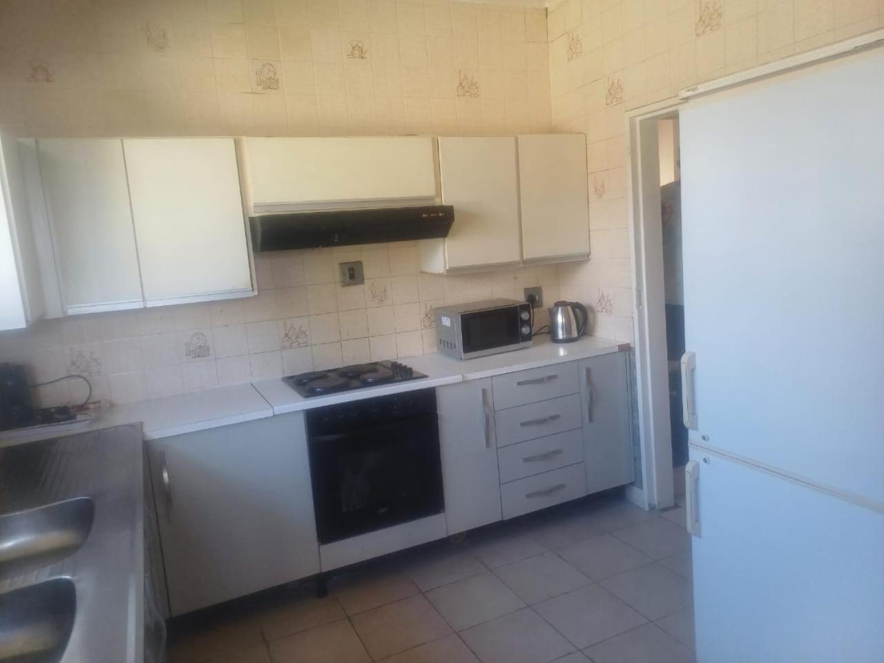 Kempton Park Lodge Birch Acres Kempton Park Esterno foto