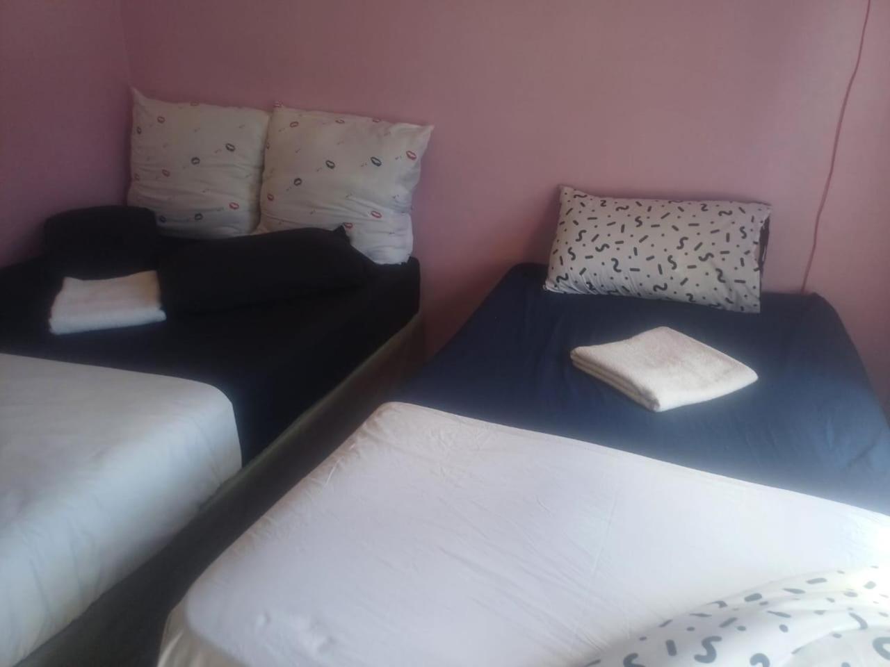 Kempton Park Lodge Birch Acres Kempton Park Esterno foto